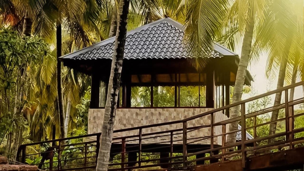 Silver Crown Nature Resort Kombichankulama Buitenkant foto